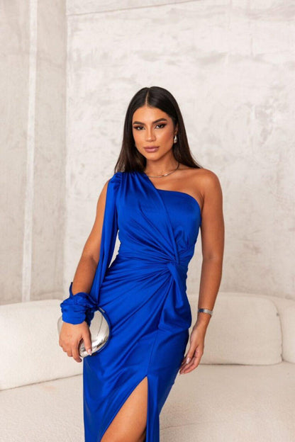 LuxeGala Satin Evening Dress for Timeless Elegance